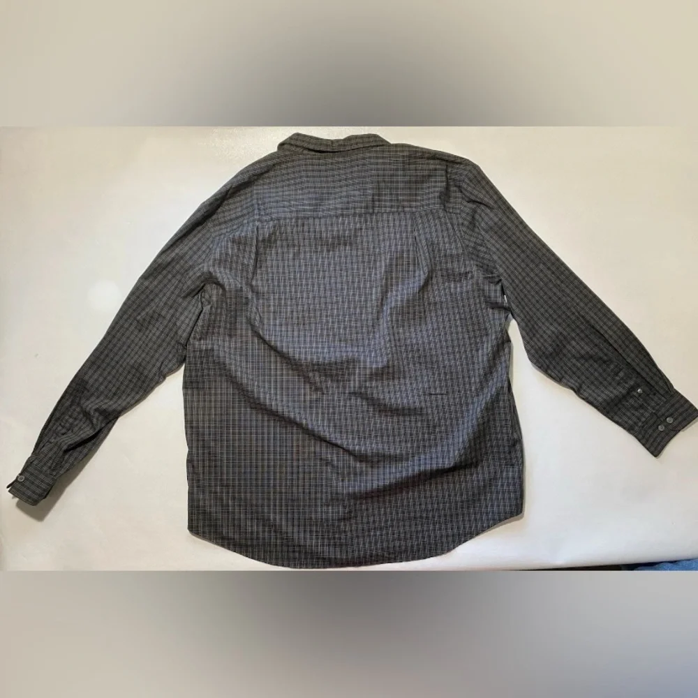 GOOD-Size 2XLT 19 -19 1/2 Mens Van Heusen Traveler Dress Shirt Black Flannel - Picture 6 of 6
